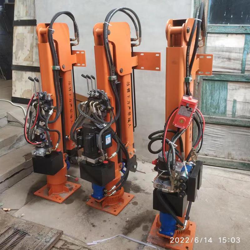 西秀区重汽蓝牌随车吊 3.2吨 国六动力强 液压驱动 农用自卸起重机